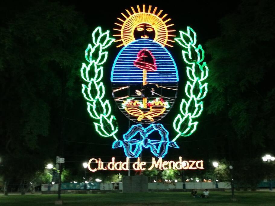 Petit Rivadavia En El Corazon De Mendoza Appartement Buitenkant foto